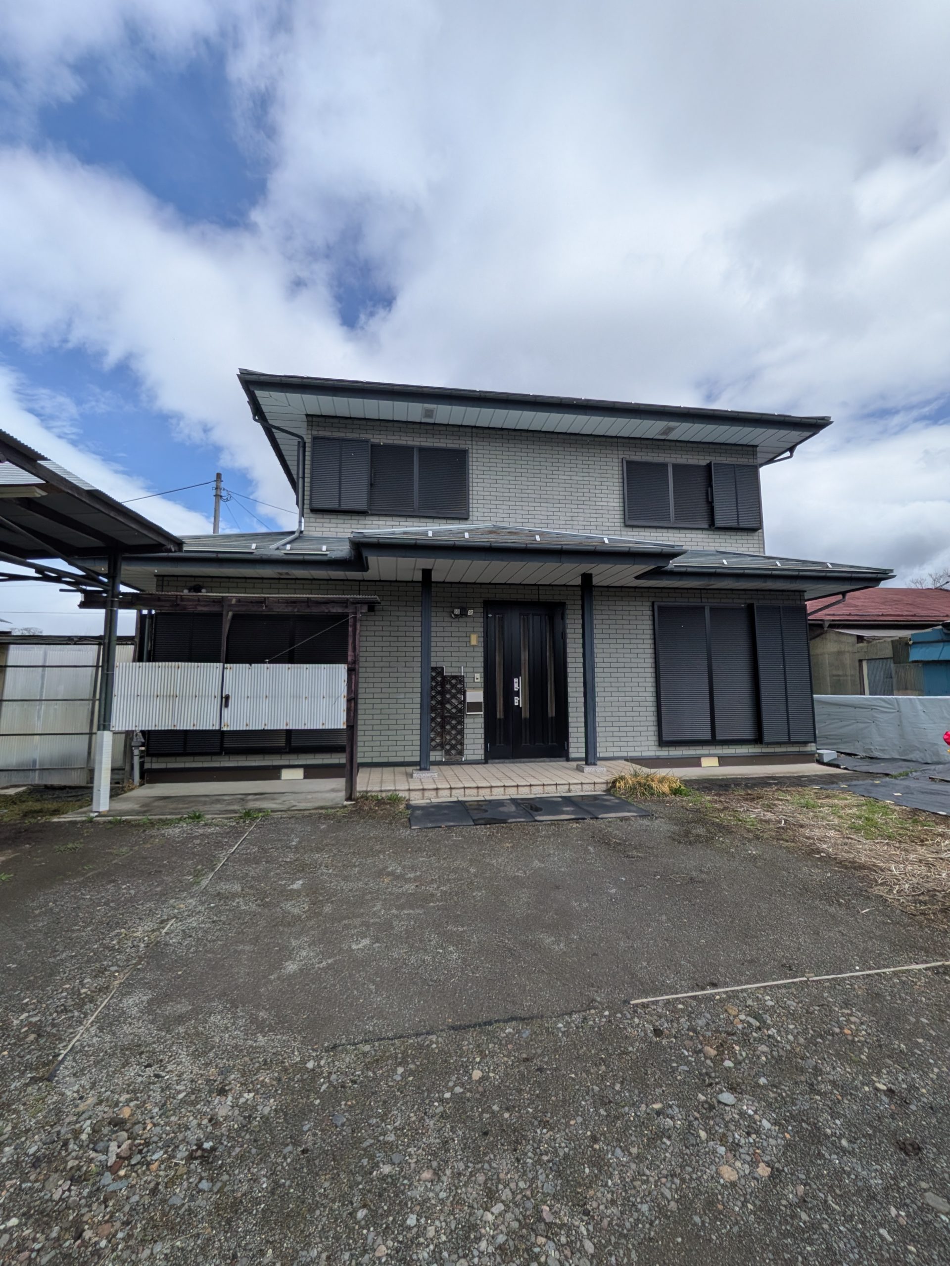 約２２．５帖リビング  ６ＬＤＫ+サンルーム+納戸　良好な状態